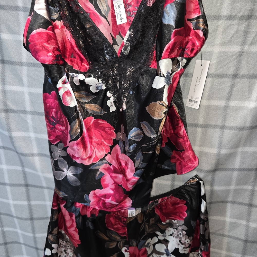 LILAC & LAVENDER NWT 3 PIECE CAMI/SHORT/ROBE XL - Picture 10 of 16